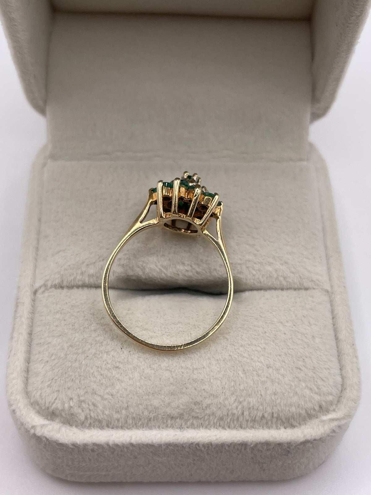 9ct gold emerald and diamond ring