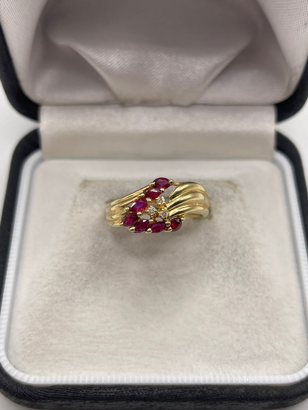 14ct gold ruby and diamond ring