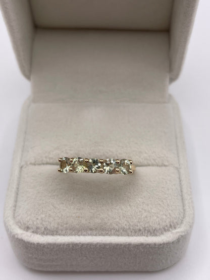 9ct gold quartz ring