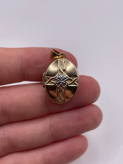 9ct gold Celtic locket