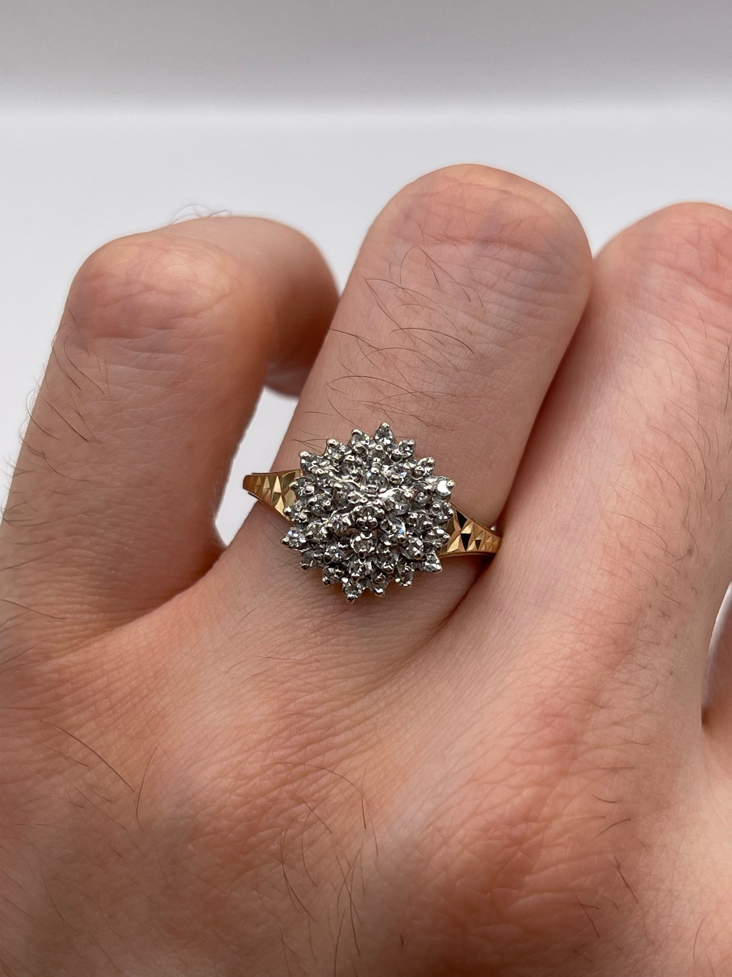 9ct gold diamond cluster ring