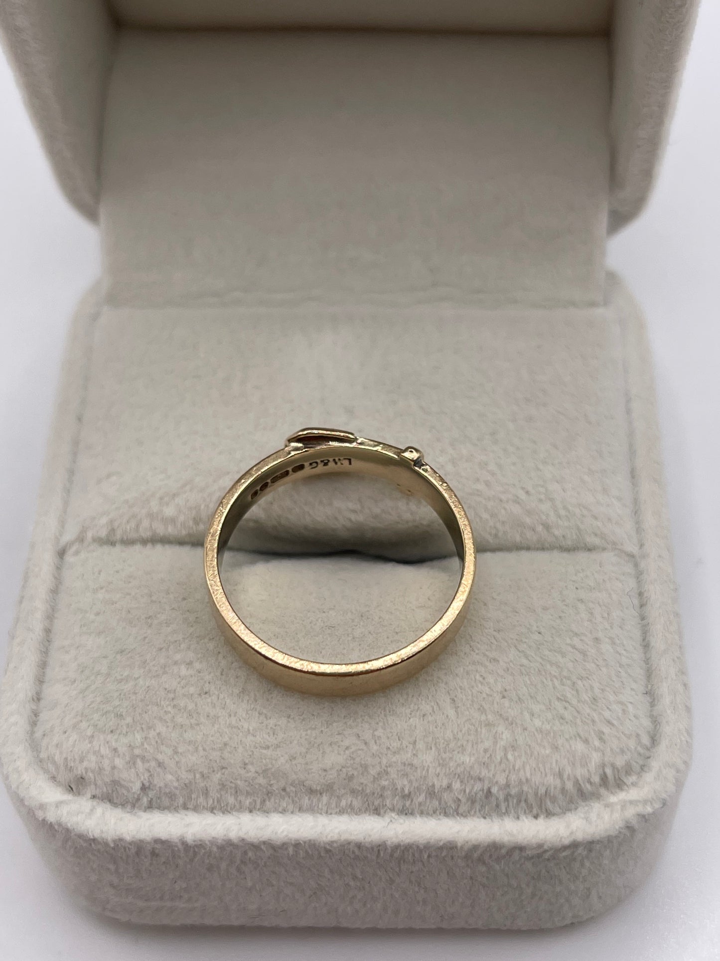 9ct gold buckle ring