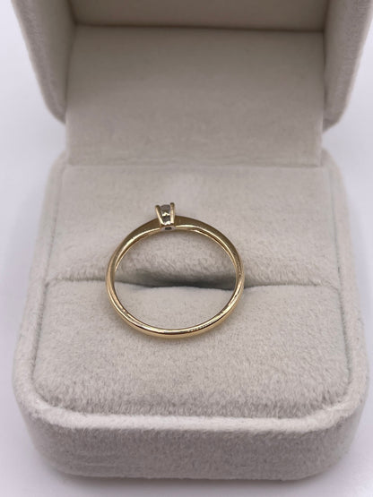 9ct gold diamond ring