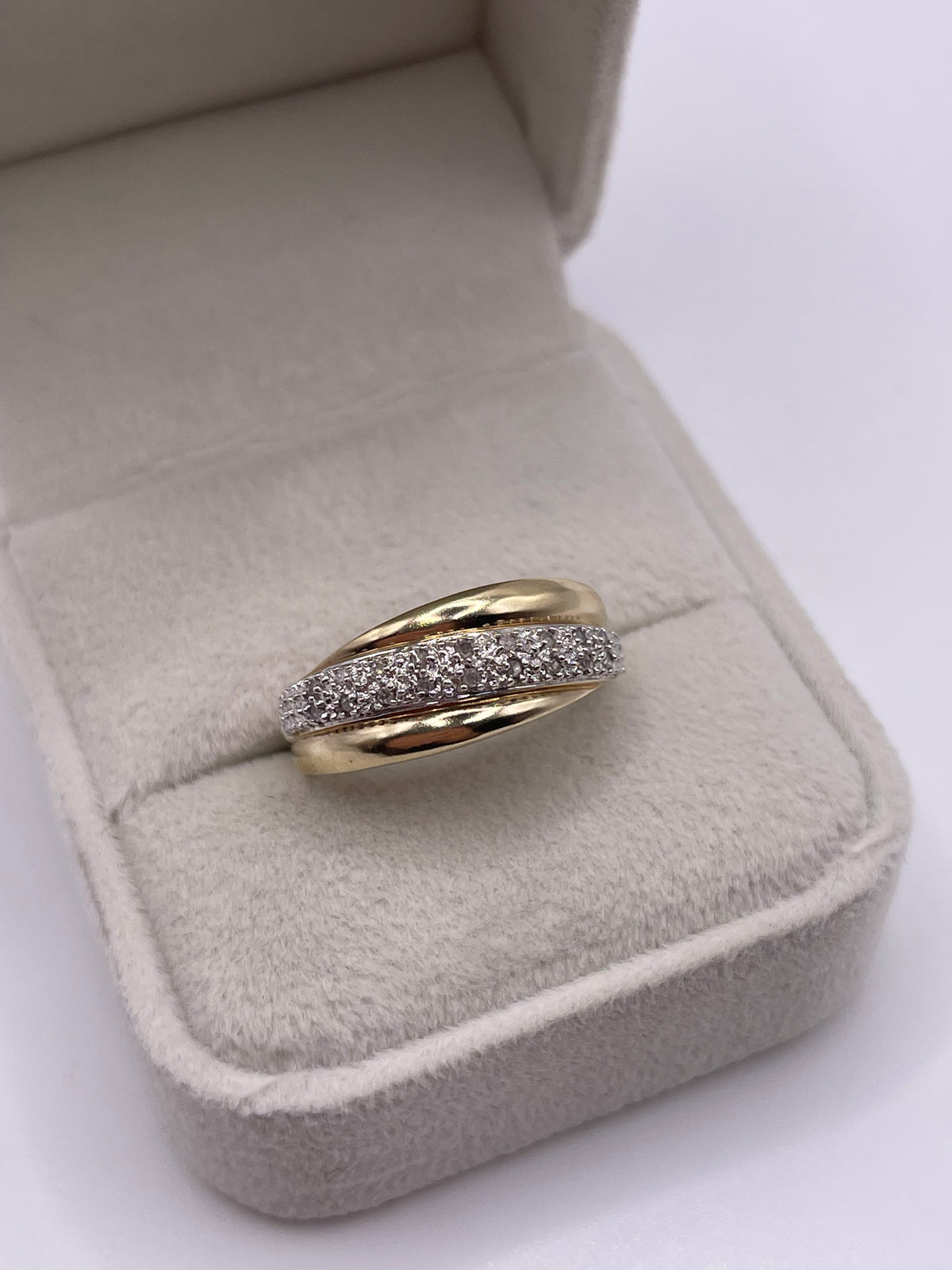 9ct gold diamond cluster ring