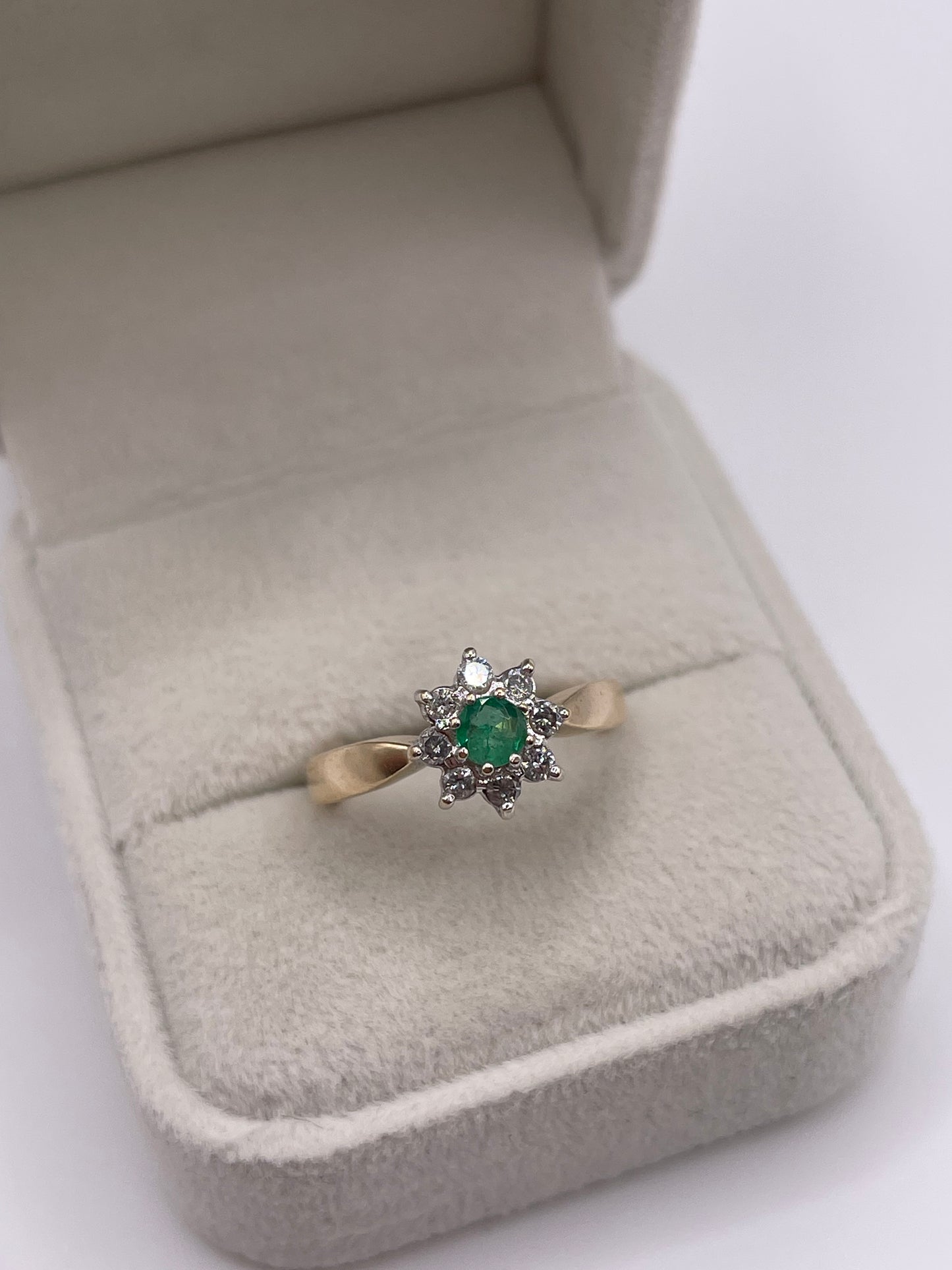 9ct gold emerald and diamond ring