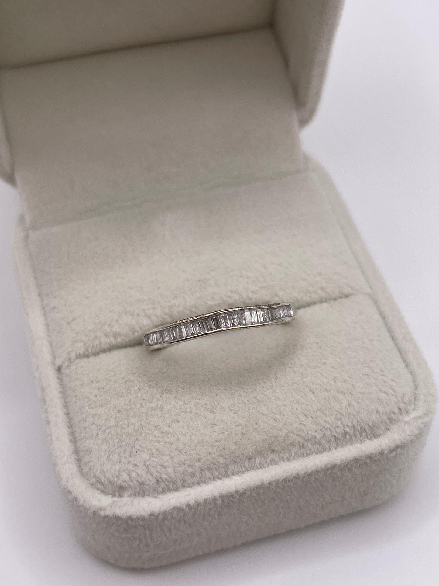 9ct white gold diamond ring