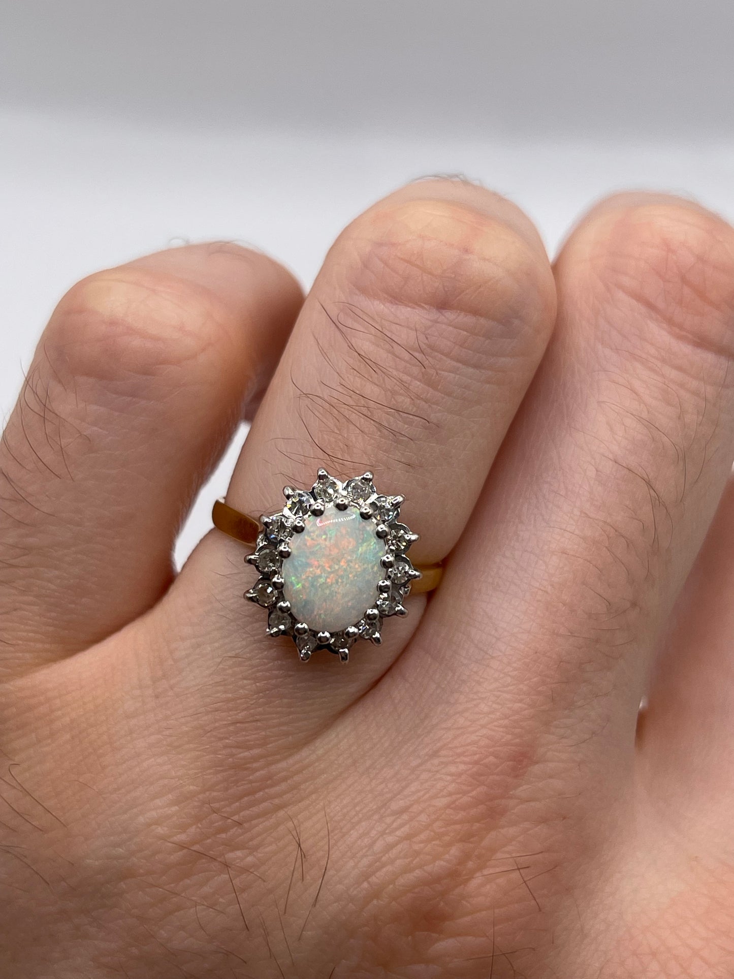 18ct gold opal and diamond ring