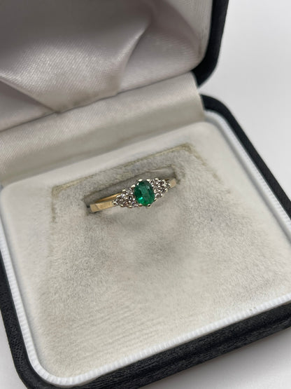 9ct gold emerald and diamond ring