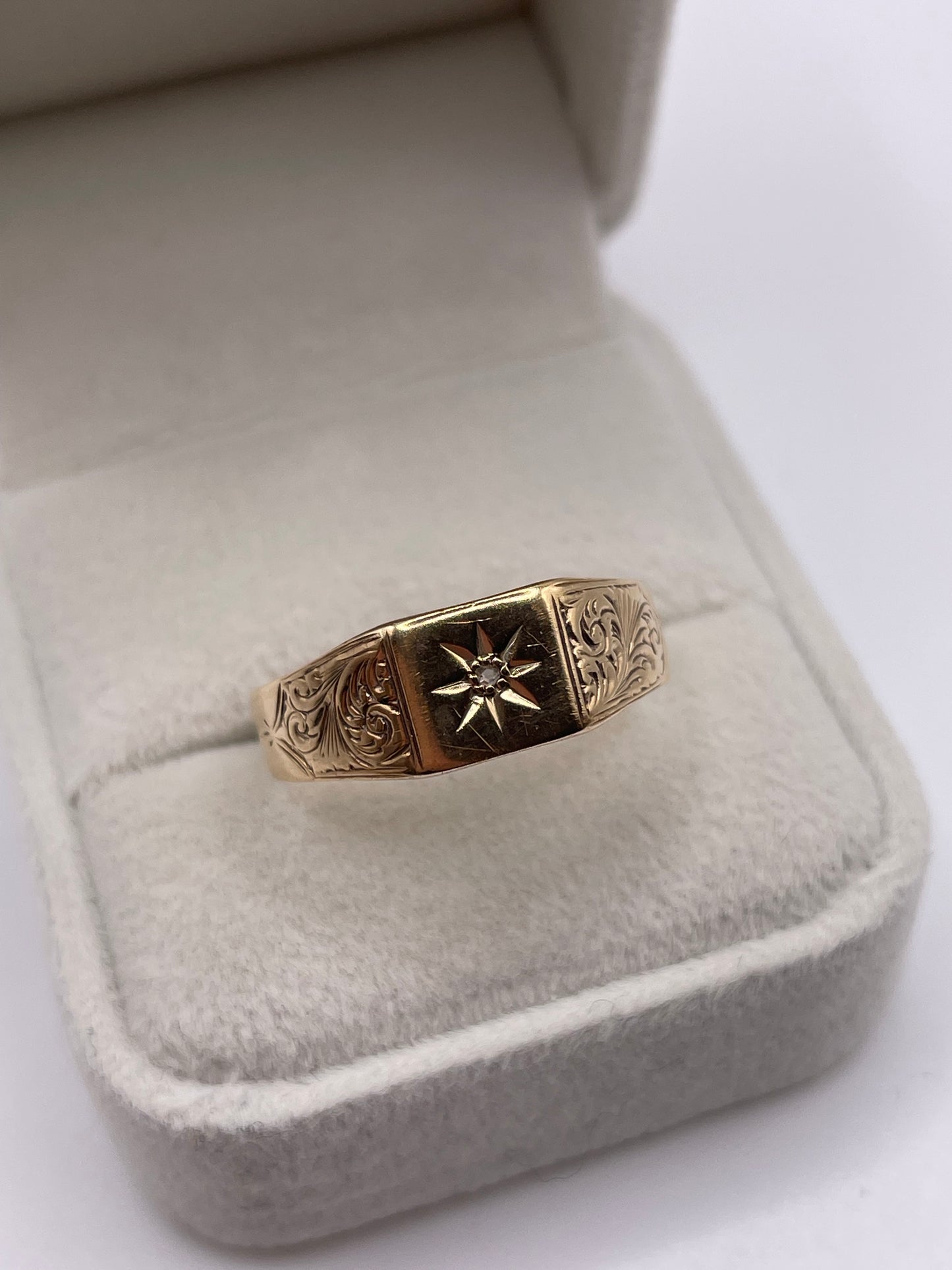 9ct gold diamond signet ring