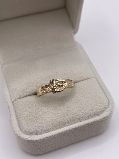 9ct gold buckle ring