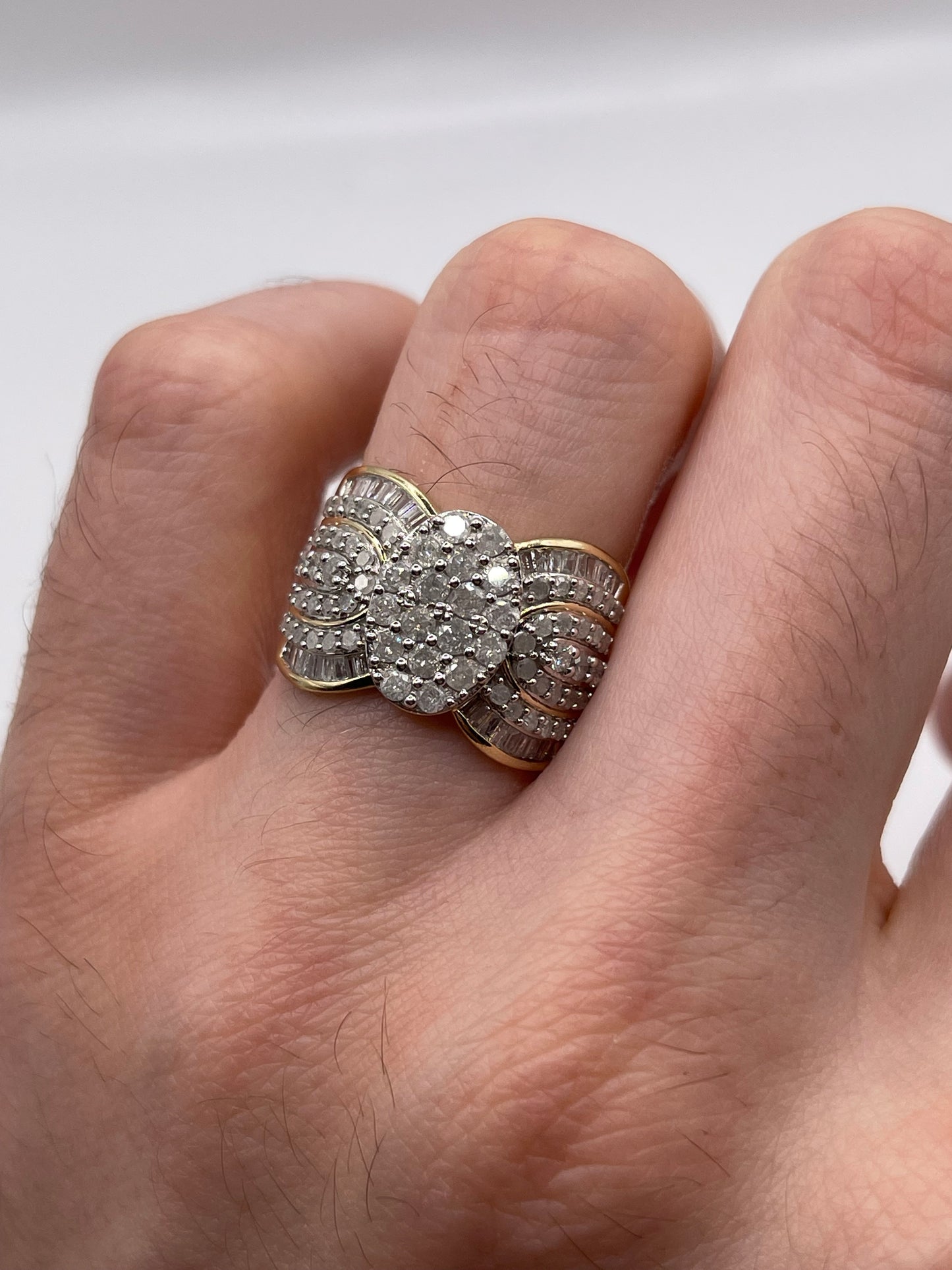 9ct gold diamond cluster ring
