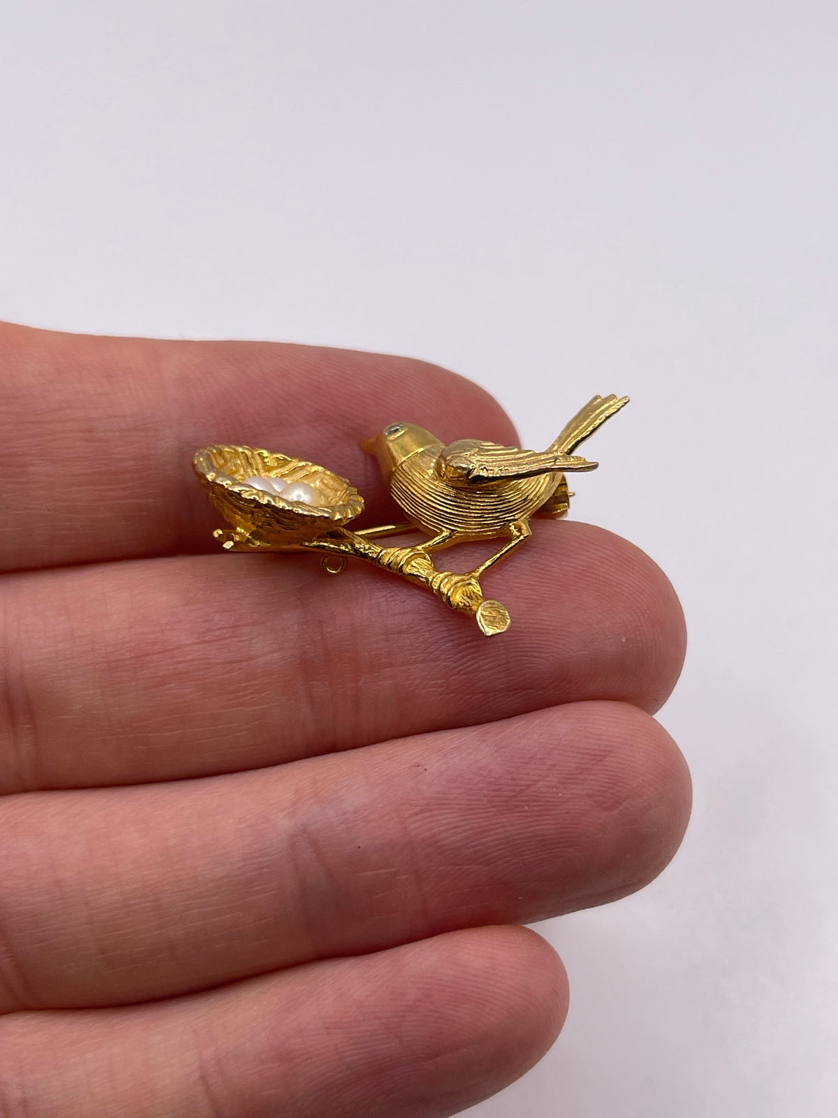 9ct gold pearl bird brooch