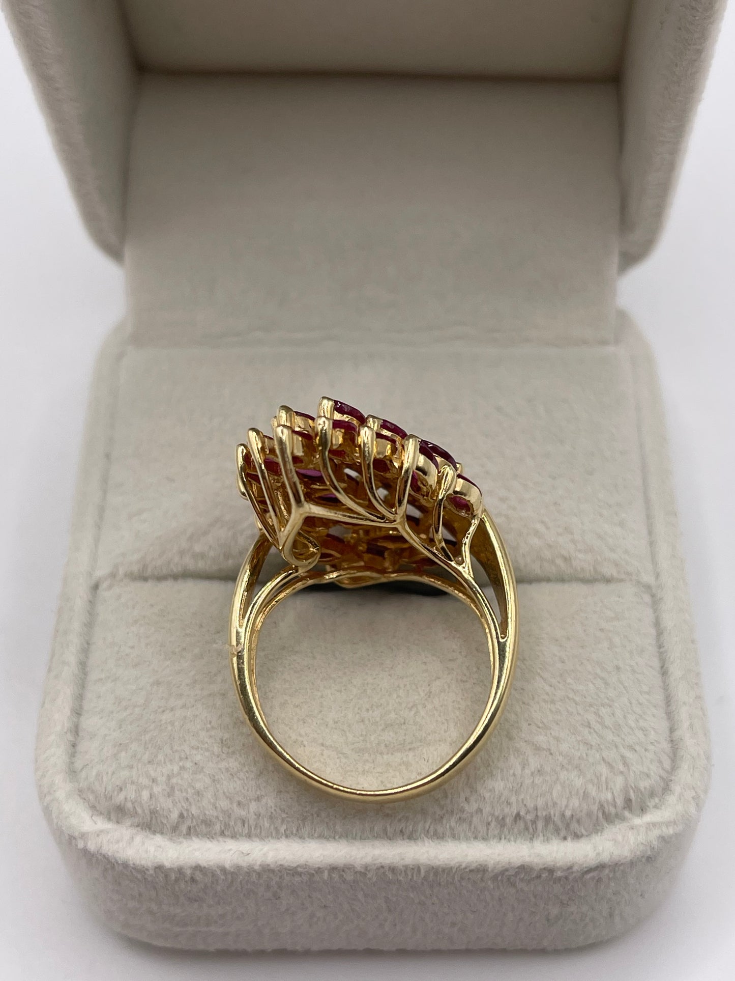 14ct gold ruby and diamond ring