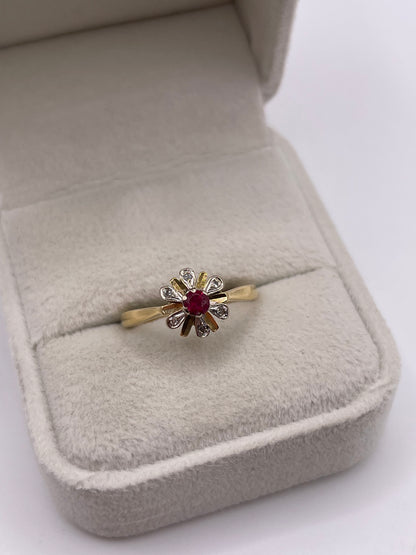 18ct gold ruby and diamond ring