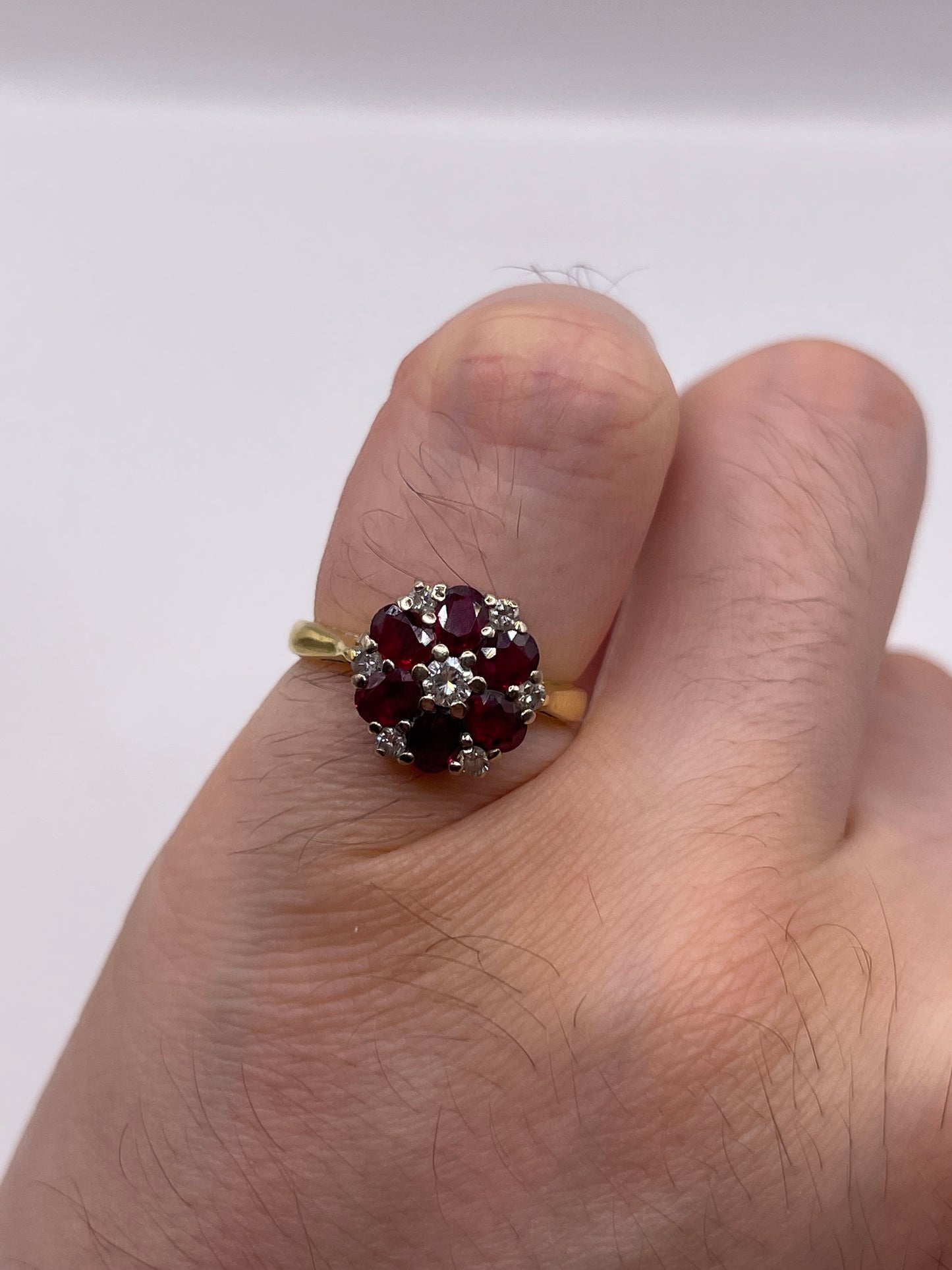 18ct gold ruby and diamond ring