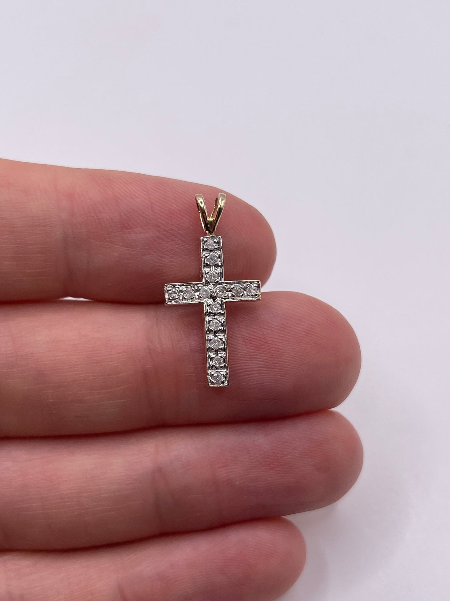 9ct gold diamond cross pendant