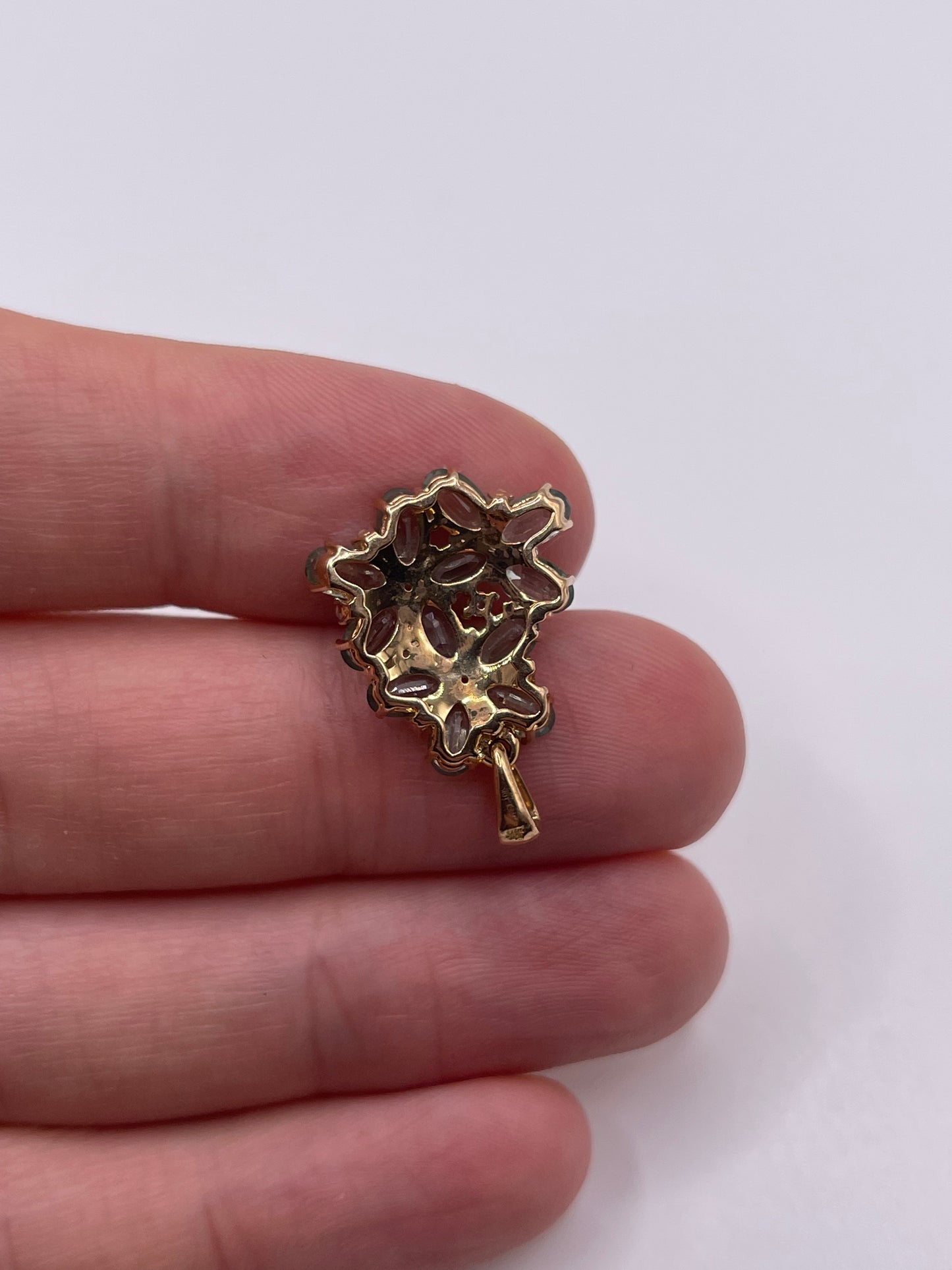 9ct gold kyanite and zircon pendant