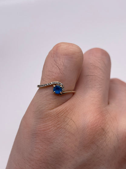 9ct gold apatite and zircon ring