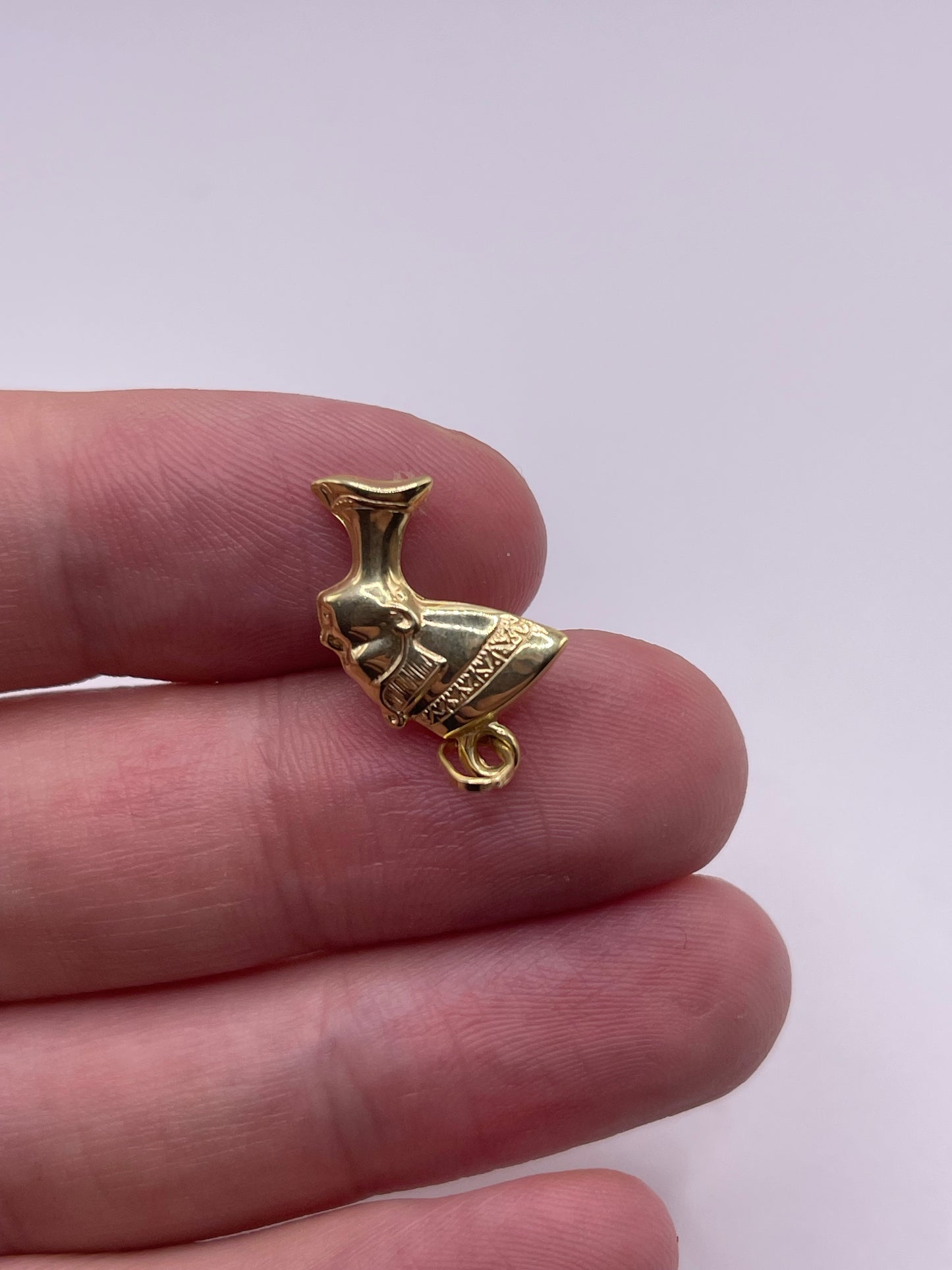 9ct gold queen Nefertiti charm