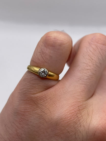 18ct gold diamond ring