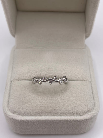 9ct white gold diamond ring