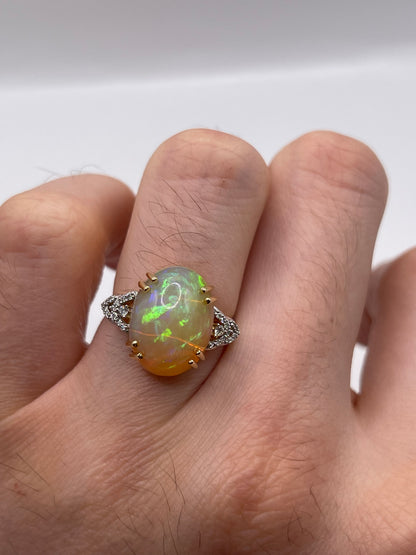 14ct gold opal and diamond ring