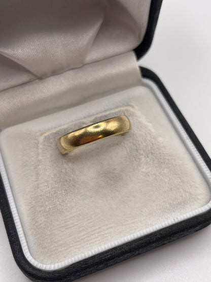 Clogau 9ct gold band