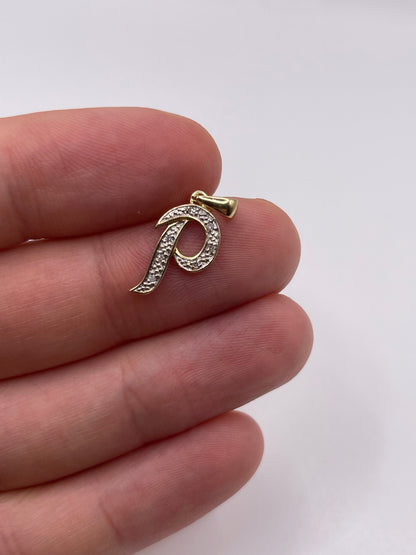 9ct gold diamond initial P pendant