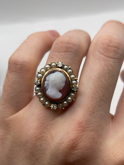 14ct gold cameo, pearl and diamond ring