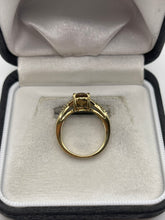 Load image into Gallery viewer, 9ct gold zircon cluster ring
