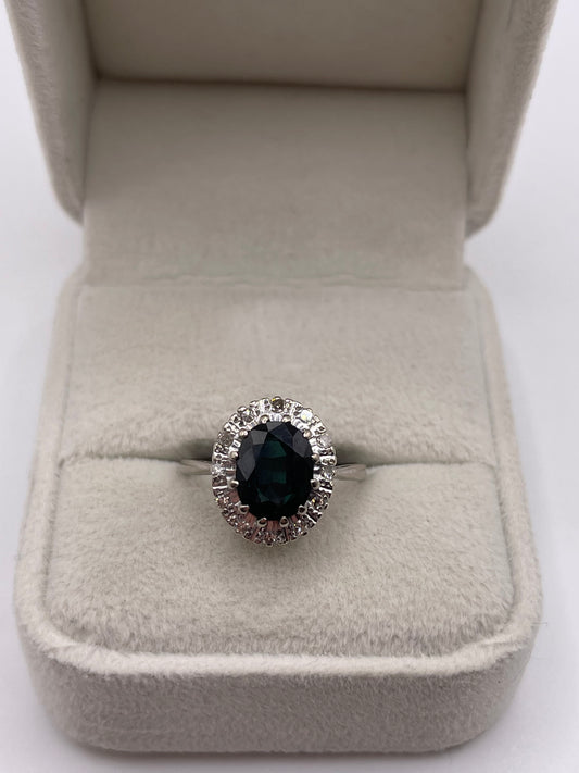 18ct white gold sapphire and diamond ring