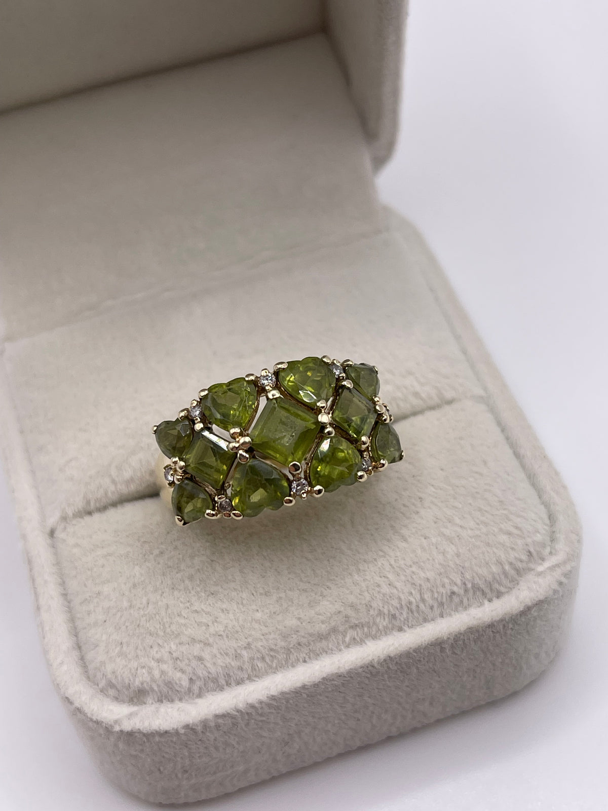 9ct gold quartz and diamond ring