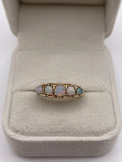 9ct gold opal ring