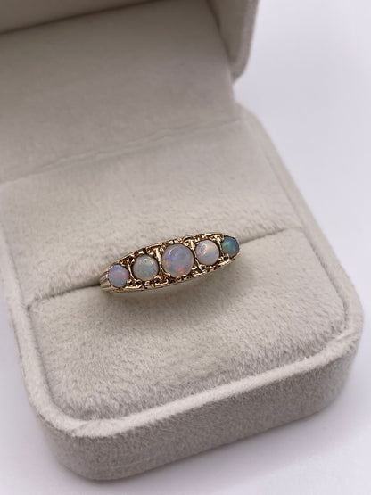 9ct gold opal ring