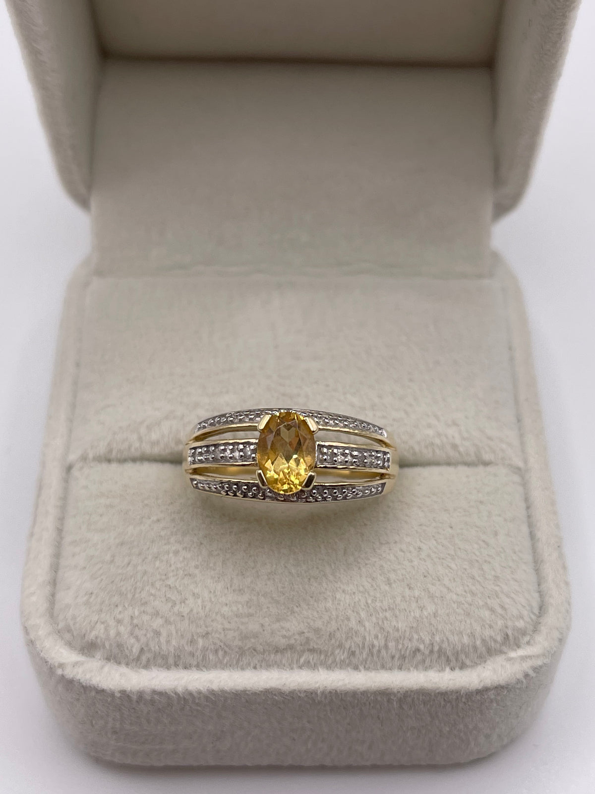 9ct gold citrine and diamond ring