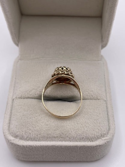 9ct gold garnet ring