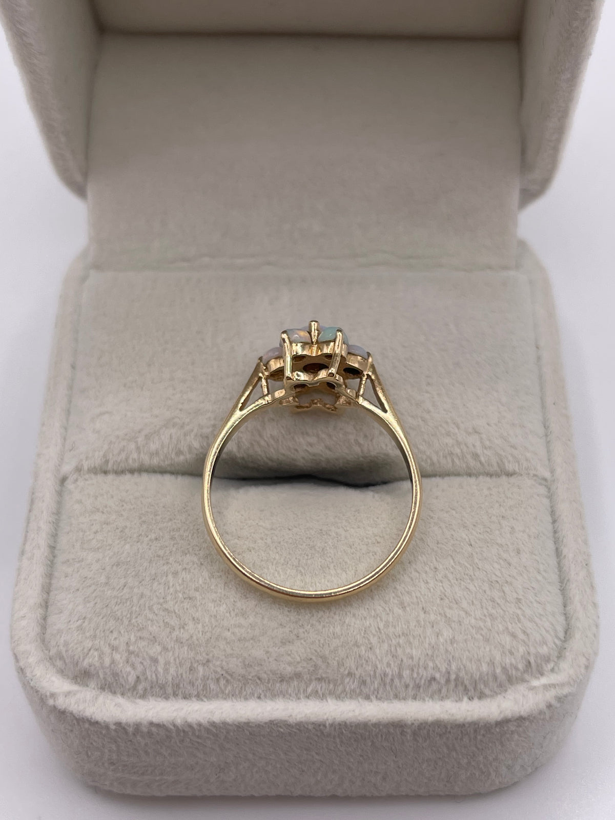 9ct gold opal cluster ring