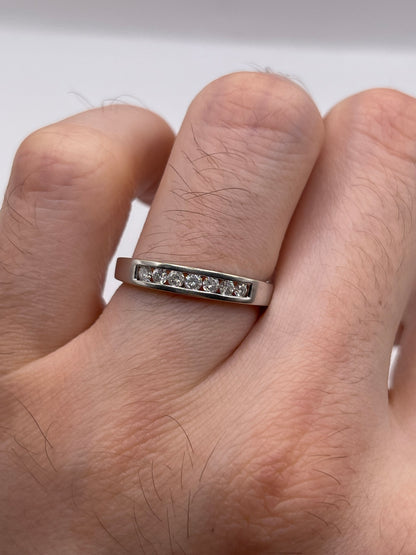 9ct white gold diamond ring