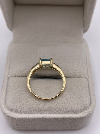9ct gold topaz and diamond ring
