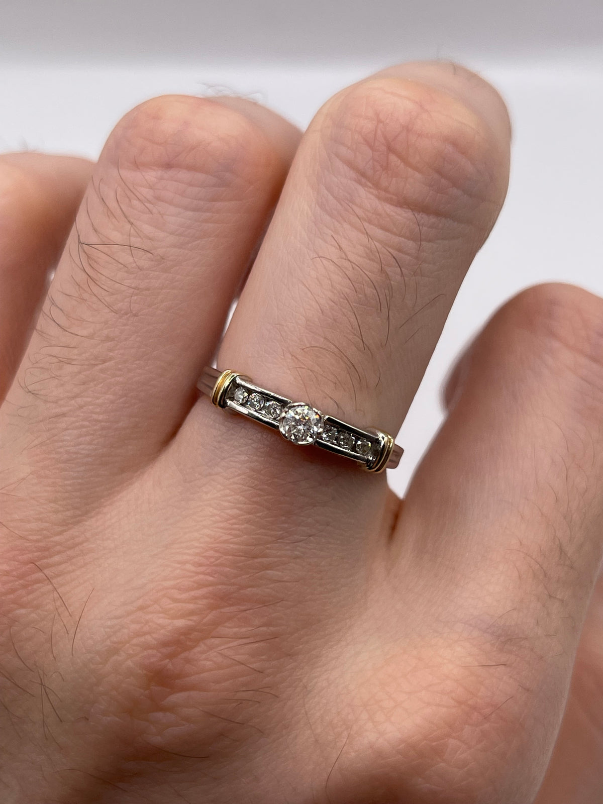 9ct white gold diamond ring