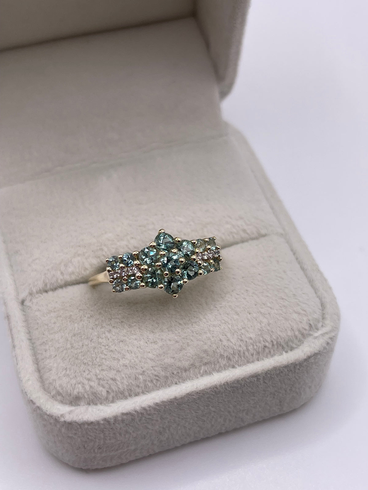 9ct gold quartz cluster ring