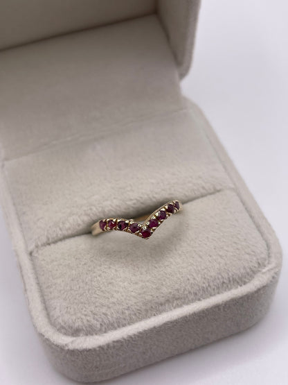 14ct gold ruby wishbone ring