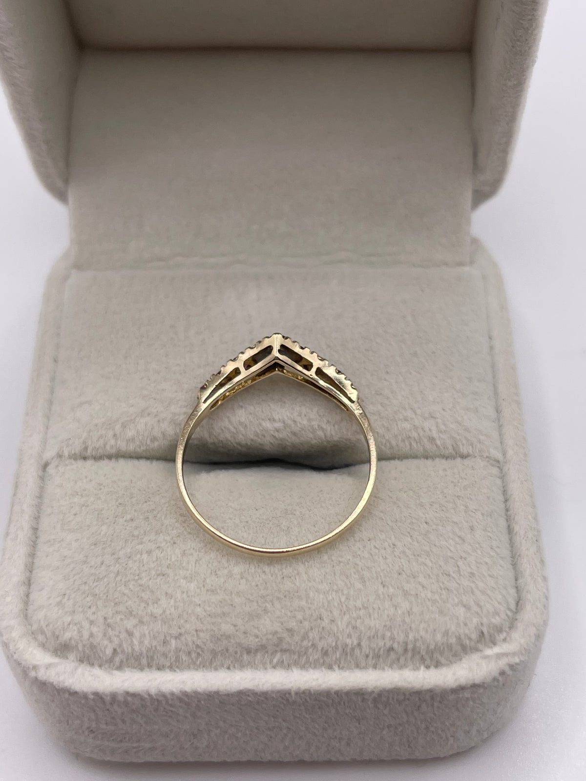 14ct gold ruby wishbone ring