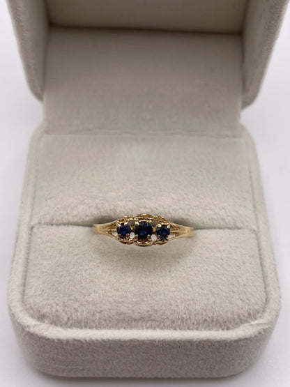 9ct gold sapphire ring