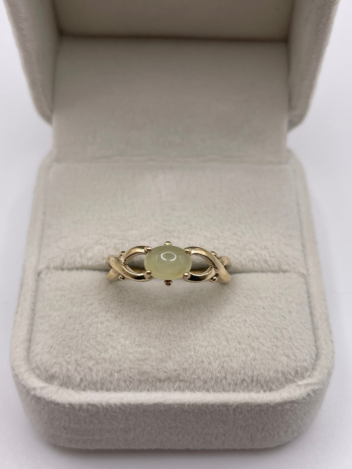 9ct gold cabochon gemstone ring