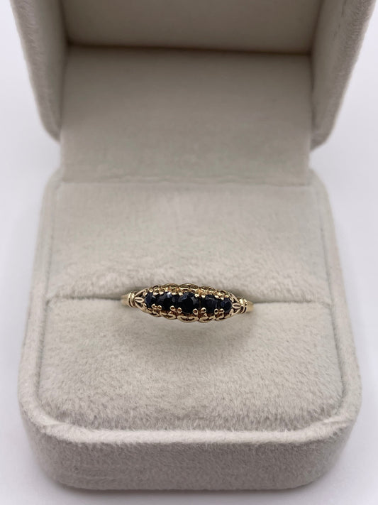 9ct gold sapphire ring