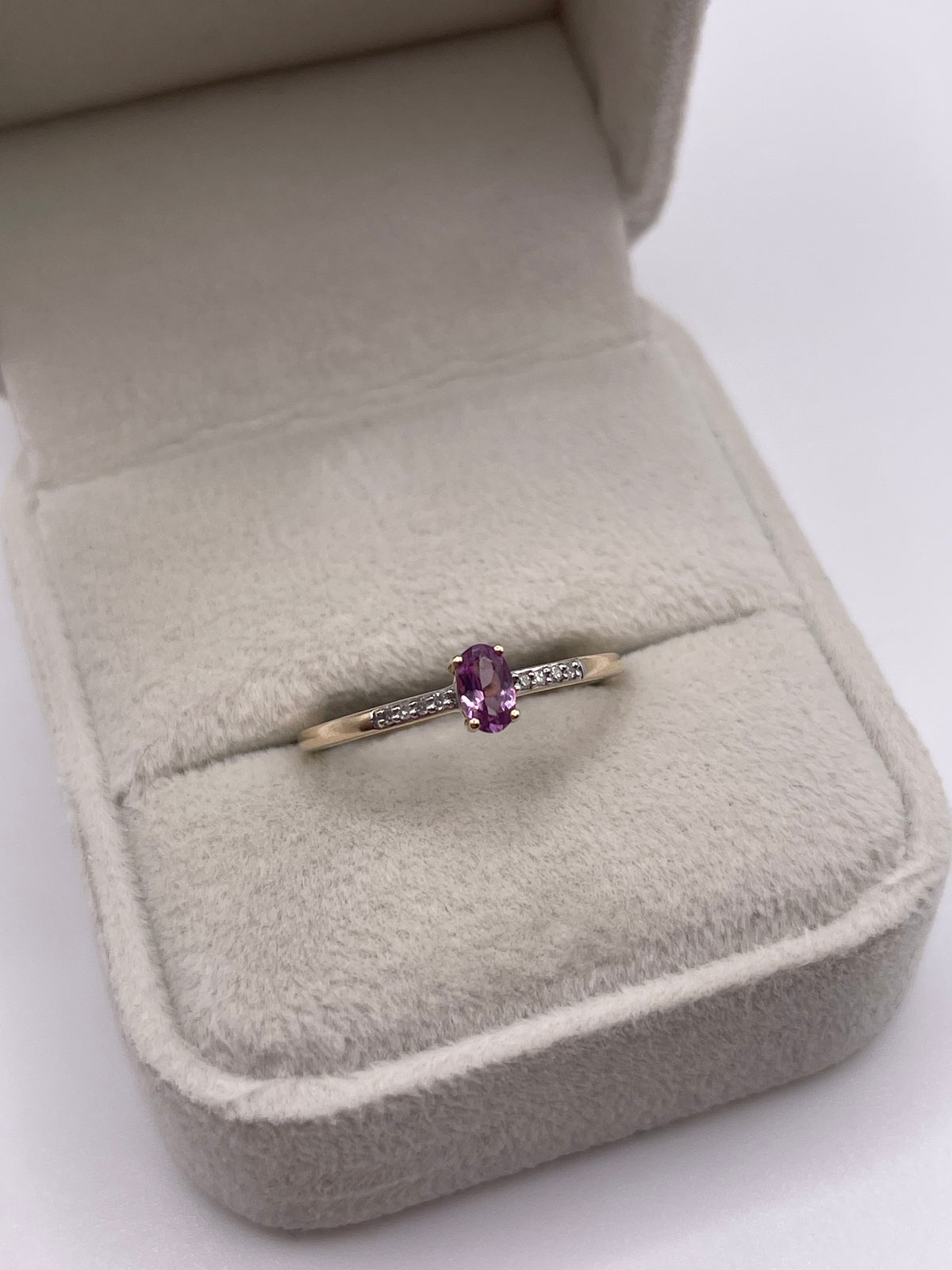 9ct gold sapphire and diamond ring