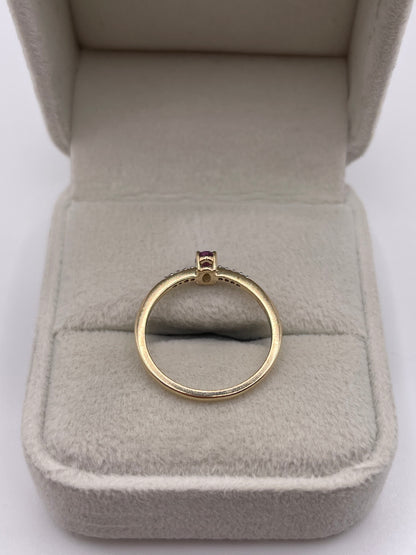 9ct gold sapphire and diamond ring