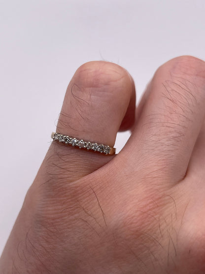 9ct gold diamond ring