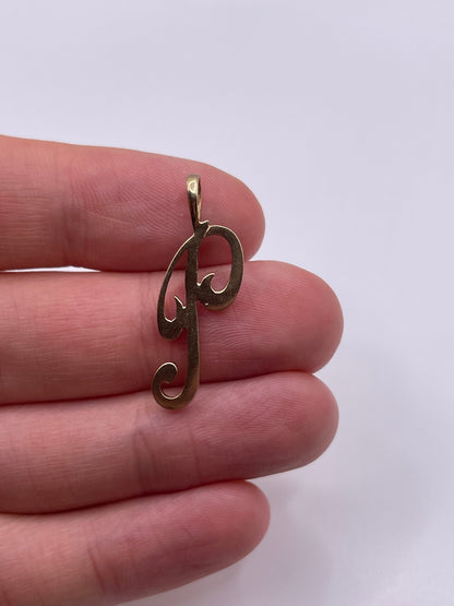 9ct gold initial P pendant